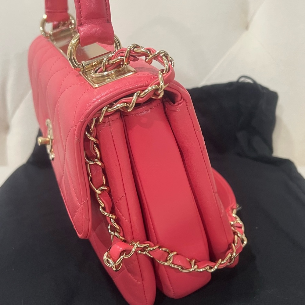 🌸🌸Pink CHANEL Trendy Quilted Top Handle Shoulder Bag in with Gold Hardware - Picture 8 of 15